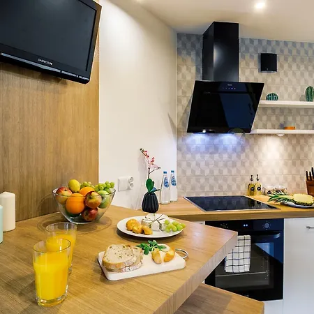 Rent Like - Droga Na Bystre